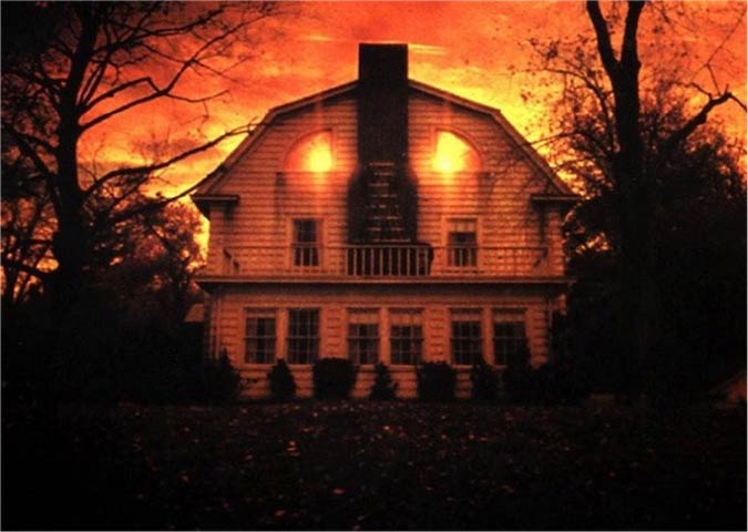 amityville-horror-house-sells