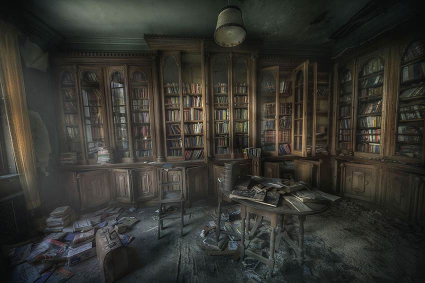spooky-library