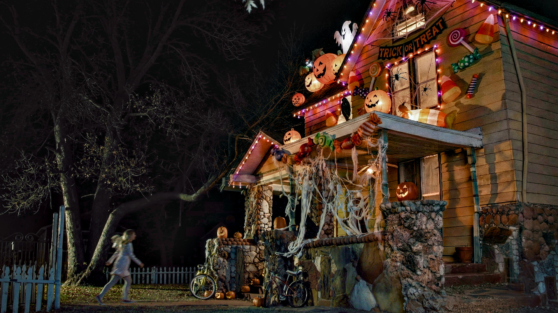 1st Look Photos – Horror Fantasy Feature ‘Hansel & Gretel’s Halloween’ Wraps Filming 1st Look Photos – Horror Fantasy Feature ‘Hansel & Gretel’s Halloween’ Wraps Filming
